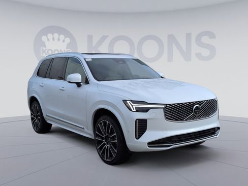 New 2026 Volvo XC90 B6 Plus w/ Protection Package Premier image 10