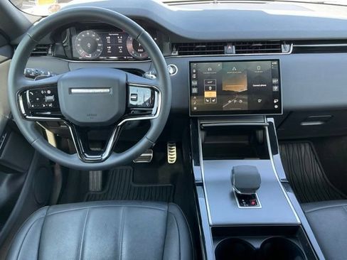 Used 2024 Land Rover Range Rover Evoque Dynamic SE AWD/4WD image 14