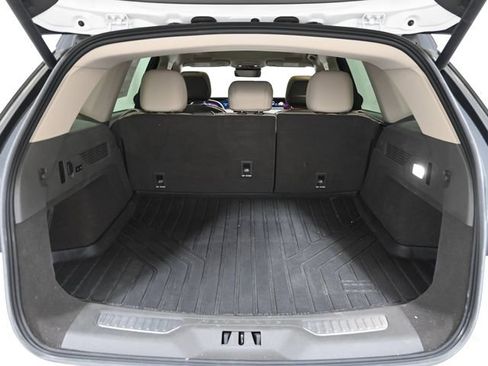 Used 2025 Lincoln Nautilus Reserve AWD/4WD image 19