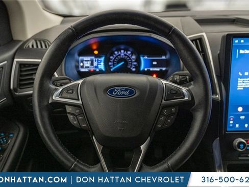 Used 2022 Ford Edge Titanium image 6