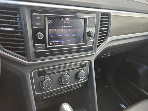 Used 2023 Volkswagen Atlas SE FWD image 23