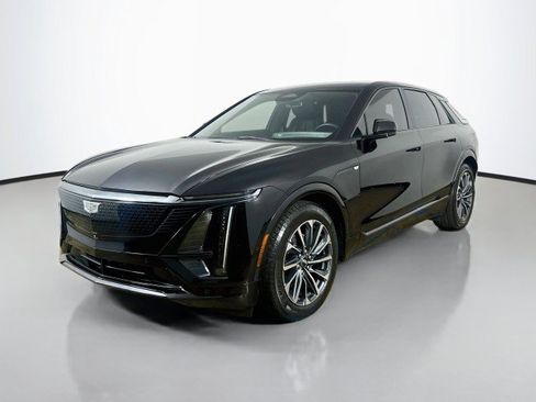 Used 2024 Cadillac Lyriq Sport w/ LPO, Floor Liner Package AWD/4WD image 3