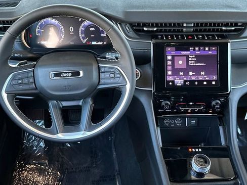 New 2025 Jeep Grand Cherokee Laredo X RWD image 15
