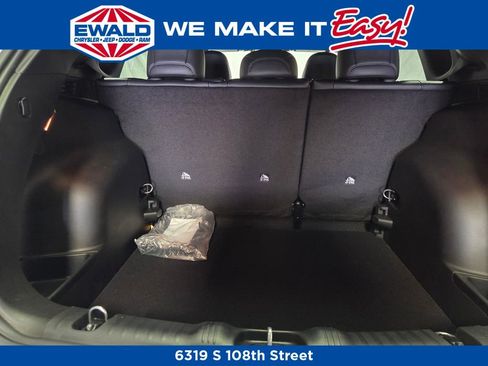 New 2026 Jeep Compass Latitude image 21