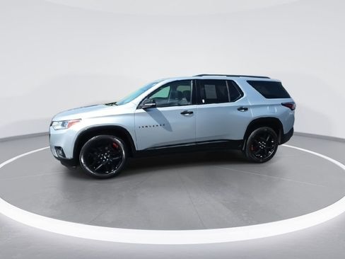 Used 2021 Chevrolet Traverse Premier w/ Redline Edition FWD image 4