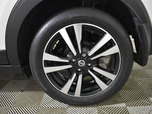 Used 2020 Nissan Kicks SV image 38