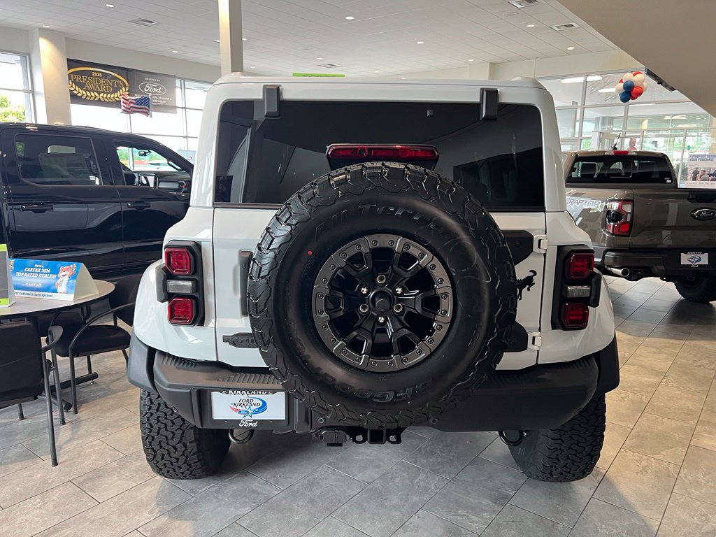 New 2026 Ford Bronco Raptor w/ Interior Carbon Fiber Pack AWD/4WD image 9