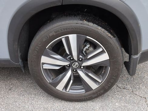 Used 2021 Nissan Rogue SL FWD image 25