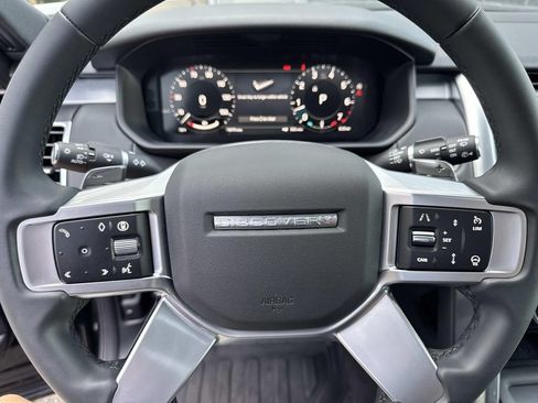 Certified 2024 Land Rover Discovery Dynamic SE AWD/4WD image 28