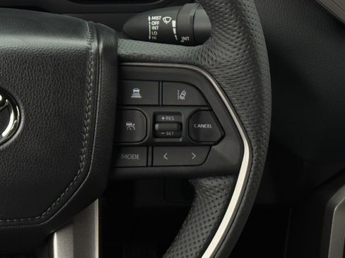 New 2026 Toyota Tundra Limited AWD/4WD image 16