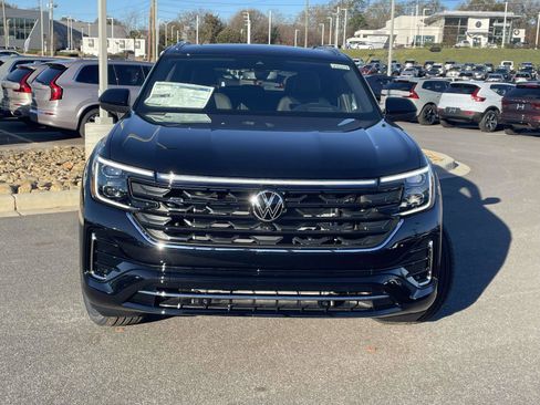 New 2026 Volkswagen Atlas Cross Sport SEL Premium R-Line image 2