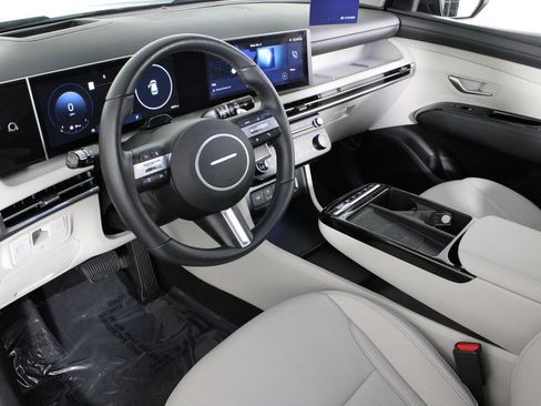 Certified 2025 Hyundai Tucson Limited image 18