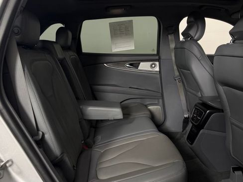 Used 2019 Lincoln Nautilus Reserve w/ Ultimate Package AWD/4WD image 31