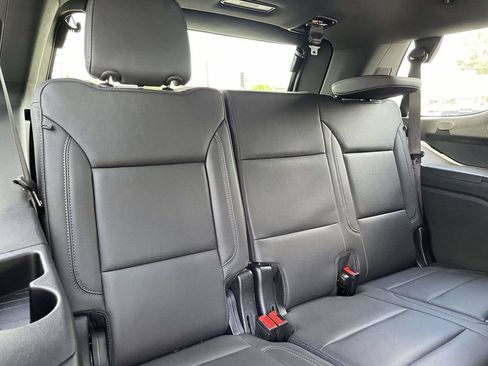 Used 2025 Chevrolet Tahoe Z71 AWD/4WD image 19