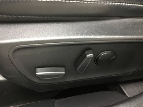 Used 2023 Ford Escape Platinum AWD/4WD image 10