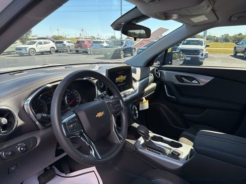 New 2025 Chevrolet Blazer LT w/ Midnight/Sport Edition image 7