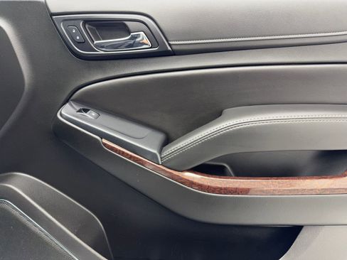 Used 2019 GMC Yukon SLT RWD image 44