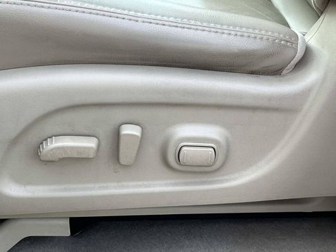 Used 2015 Nissan Pathfinder SL w/ SL Premium Package FWD image 27