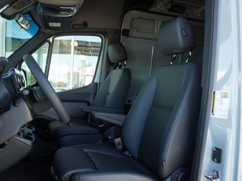 New 2025 Mercedes-Benz Sprinter 2500 image 27