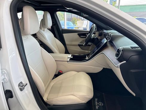 Used 2024 Mercedes-Benz C 300 4MATIC Sedan image 48
