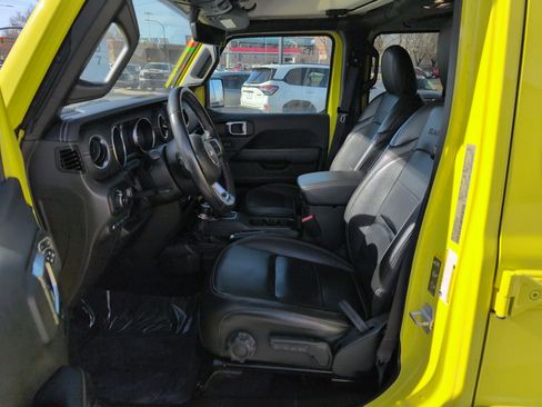 Used 2023 Jeep Wrangler Sahara w/ Cold Weather Group image 15