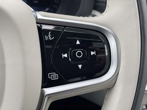 New 2026 Volvo XC60 B5 Ultra w/ Protection Package Premier image 11