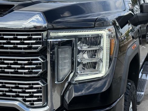 Used 2022 GMC Sierra 2500 Denali image 11