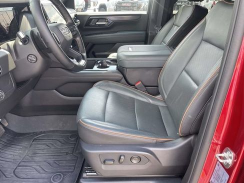 Certified 2026 GMC Yukon AT4 w/ AT4 Premium Package AWD/4WD image 12