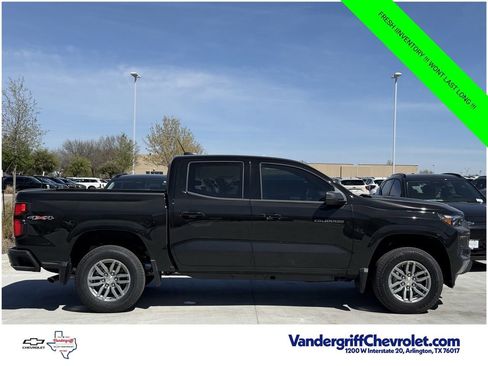 New 2026 Chevrolet Colorado LT w/ LT Convenience Package AWD/4WD image 3