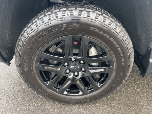 Used 2025 Chevrolet Silverado 1500 LT Trail Boss w/ LT Trail Boss Premium Package image 10