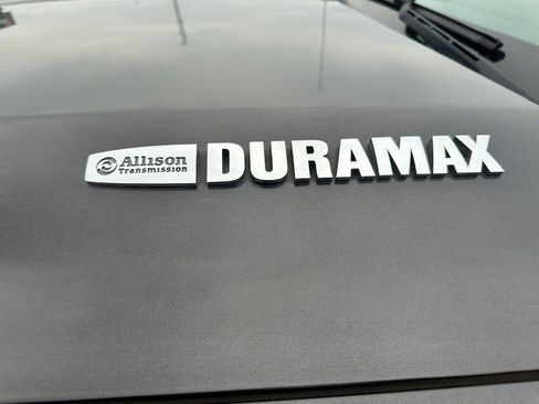 Used 2015 Chevrolet Silverado 2500 LTZ w/ LTZ Plus Package image 19