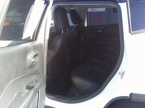 Used 2021 Jeep Compass Latitude image 17