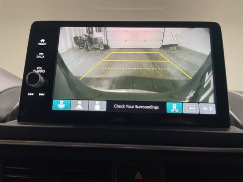 Used 2023 Honda Pilot Touring image 37