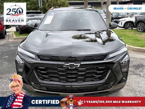 Used 2026 Chevrolet Trax ACTIV w/ Sunroof Package FWD image 3