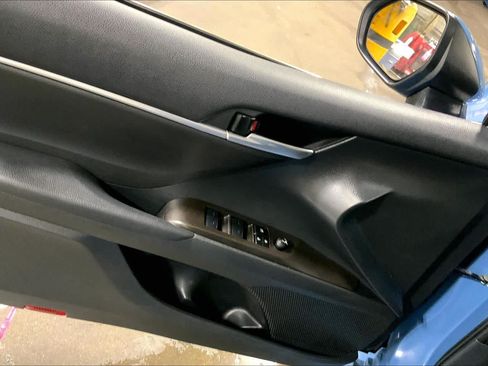 Used 2024 Toyota Camry SE FWD image 36