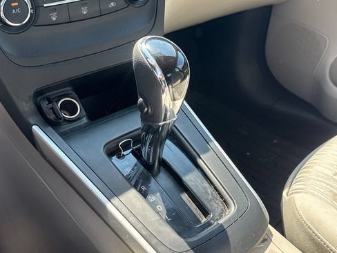 Used 2016 Nissan Sentra SV w/ Style Package FWD image 15