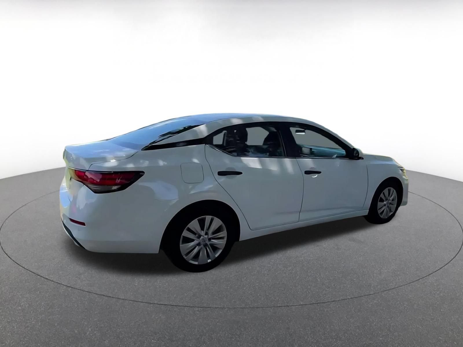 Used 2025 Nissan Sentra S FWD image 13
