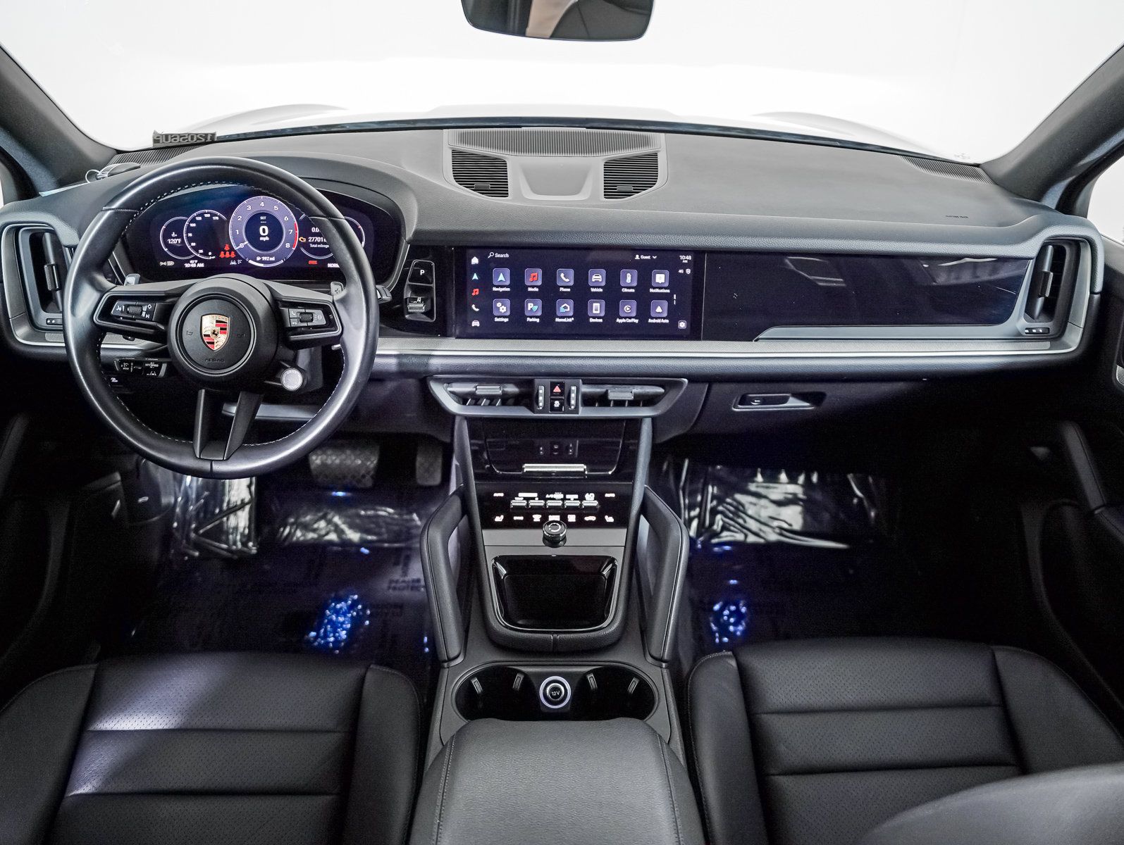 Certified 2024 Porsche Cayenne w/ Premium Package AWD/4WD image 15
