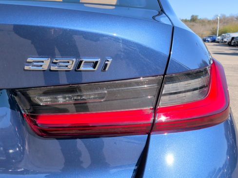 Certified 2023 BMW 330i Sedan w/ Driving Assistance Package image 10
