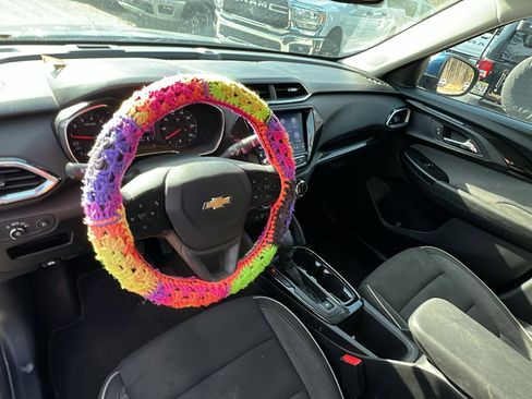 Used 2021 Chevrolet TrailBlazer LT w/ Convenience Package image 24