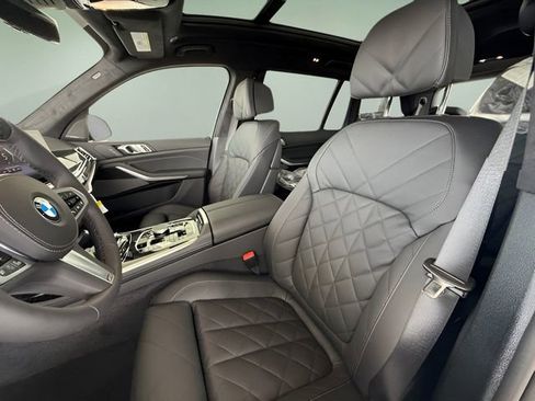 Used 2026 BMW X7 xDrive40i w/ M Sport Package image 22