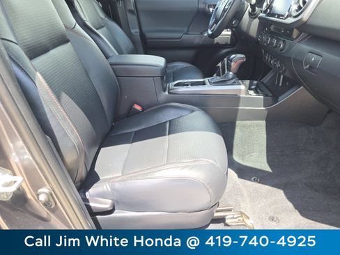 Used 2021 Toyota Tacoma TRD Pro AWD/4WD image 24