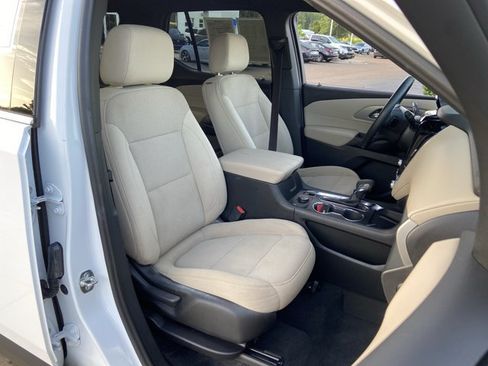 Used 2023 Chevrolet Traverse LT w/ LPO, Cargo Package AWD/4WD image 22