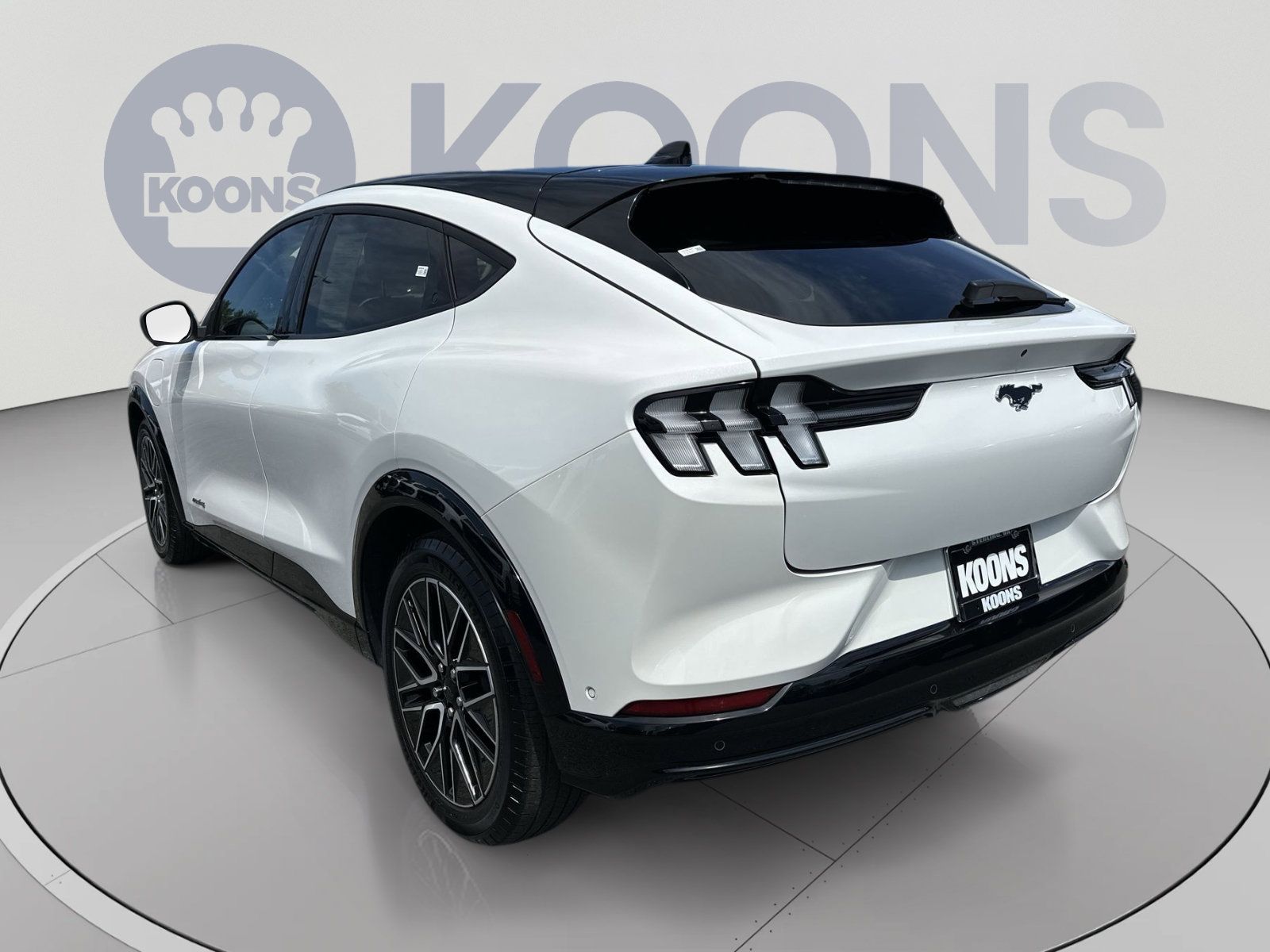 Used 2024 Ford Mustang Mach-E Premium AWD/4WD image 8