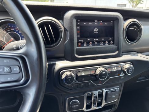 Used 2020 Jeep Gladiator Sport w/ Quick Order Package 23S AWD/4WD image 31