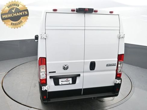Used 2025 RAM ProMaster 2500 w/ Convenience Group FWD image 23