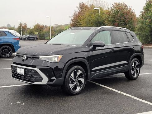 New 2026 Volkswagen Taos SE AWD/4WD image 9