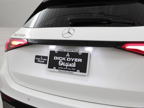 Used 2026 Mercedes-Benz GLC 300 4MATIC image 33