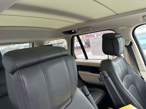 Used 2018 Land Rover Range Rover HSE image 19
