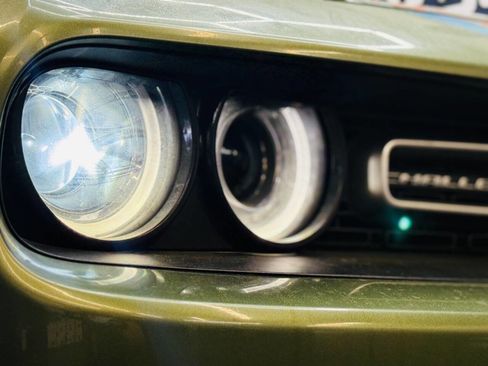 Used 2018 Dodge Challenger SXT w/ Cold Weather Group image 13